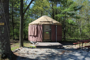 Гостиница Tranquil Timbers Yurt 3  Стерджен Бэй